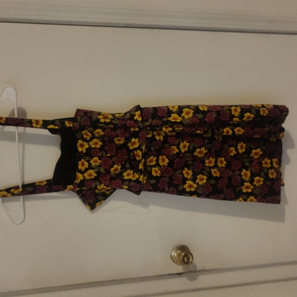 Dress - Picture 4 of 4